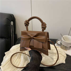 DZ Simple All-match High-end Western-style Crossbody Shoulder Bag <b>Waterproof</b> PU Leather Polyester Compact 1-1.9L Capacity - Product Image 4