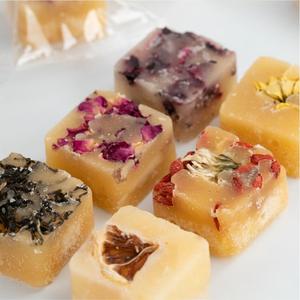 Bastoncini di Zucchero Nero alle Erbe Composte, Integratore Energetico alle Erbe per il Riscaldamento del Corpo Femminile e il Mantenimento di Sangue e Qi - Product Image 1