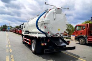 Camion d'aspiration des eaux usées Isuzu GIGA, très demandé à l'étranger, aspiration rapide à forte pression négative pour le nettoyage des fosses et des eaux usées - Product Image 6