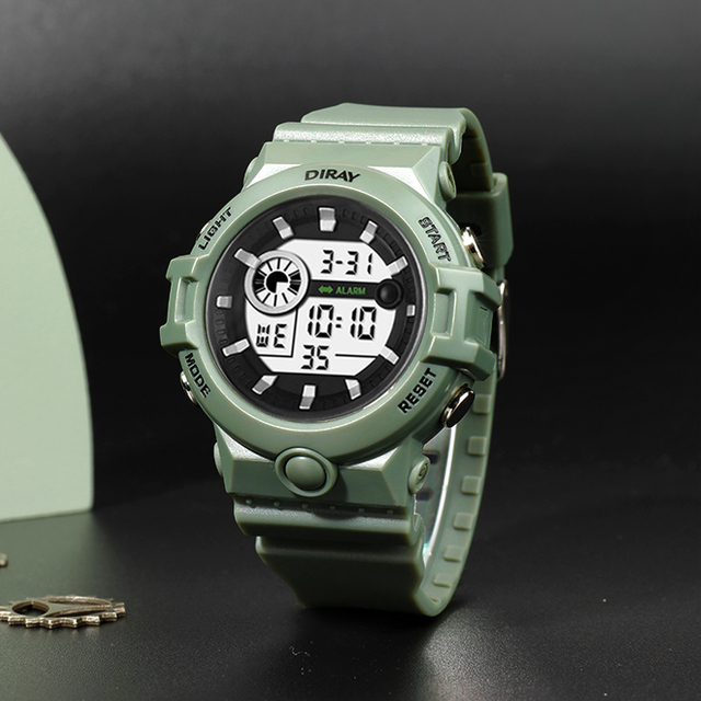 Unisex New Digital Sports Watch 3BAR Water Resistant Shockproof Plastic Band Chronograph Diver Day/Date Alarm Japan Movement