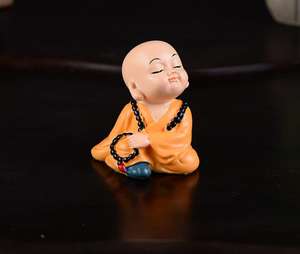 โต๊ะสำนักงานตกแต่งเรซิ่นขนาดเล็ก<span class=keywords><strong>สไตล์</strong></span>จีนพระภิกษุสงฆ์รูปปั้นขนาดเล็กสวนเซนกลางแจ้ง - Product Image 2