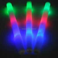 Bâtons en mousse à LED de 16 pouces, bâtons arc-en-ciel, baguette de fête Rave en vrac