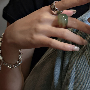 แหวนหัวใหญ่หินโมราเนื้อสไตล์เกาหลีแหวนแฟชั่นดีไซน์เฉพาะสำหรับขายส่ง - Product Image 6