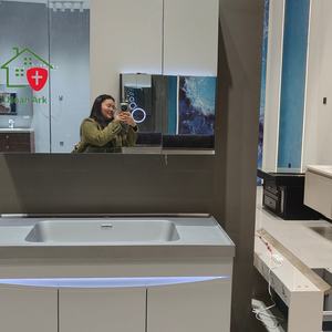 Nuevo gabinete de baño blanco con cuerpo de tres puertas y lavabo con encimera gris - Product Image 6