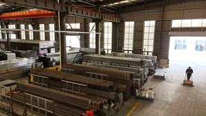 Preisgünstiges Korrosionsschutz-Stahl-Kragarmregal Pulverbeschichtetes Leichtbau-Doppelseitiges Lagerregalsystem - Product Image 4