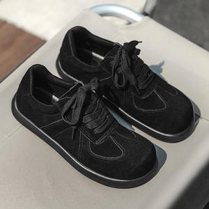 Zapatillas deportivas de cuero de vaca de grano completo para hombre, zapatillas blancas de primavera de talla grande para comercio exterior, calzado deportivo informal con cordones para exteriores - Product Image 3