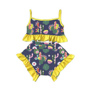 Conjunto de Ropa para Bebé Niña: Top Pequeño con Volantes y Estampado Floral y Braguita a Juego - Product Image 3