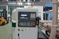 Router CNC A6 ATC con Mesa de Carga y Descarga Automática, 9kW ISO30 24000 RPM 75m/min, Carusel de 8 Herramientas Syntec, Bomba de Vacío de 7.5kW
