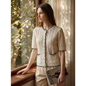 <span class=keywords><strong>Cardigan</strong></span> Estivo Vintage 2026 in Crochet Color Crema da Donna, Manica Corta, Collo Tondo, Bordo Smerlato a Contrasto, Maglia con Bottoni - Product Image 1
