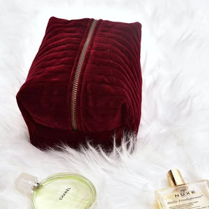 حقيبة مكياج مخصصة مبطنة مخصصة لحياكة العرسان المخملية أكبر أدوات الزينة للسفر مع سحاب - Product Image 3