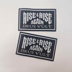 Étiquettes tissées personnalisées en polyester découpées au laser pour accessoires vestimentaires, étiquettes de col colorées, étiquettes principales en damassé, durables et écologiques - Product Image 3