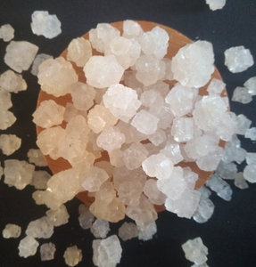 Broyeur de sel industriel d'application de chlorure de sodium grossier de sel gemme de qualité industrielle 1000kg pour la fonte de la neige de qualité industrielle - Product Image 3