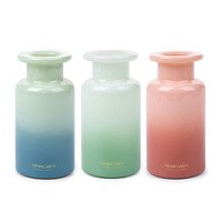 Bouteille diffuseur d'arômes en verre rond de 120 ml pour la décoration de la maison et de la salle de bain, avec bâtonnets en rotin et huiles essentielles – Vente en gros