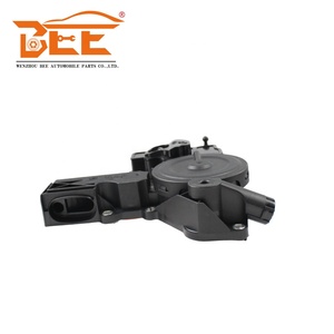 Séparateur d'huile <span class=keywords><strong>PCV</strong></span> <span class=keywords><strong>valve</strong></span> pour Audi A4 A5 A6 Q5 VW Jetta GTl2.0T 06H103495B 06H103495A 06H103495E - Product Image 4