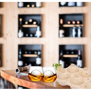 Set di 2 stampi per palline di ghiaccio in silicone alimentare con coperchio in plastica per la preparazione di caffè e alimenti - Product Image 5