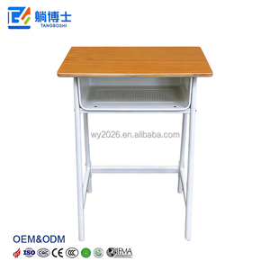 Escritorio Escolar Personalizado de Madera con Panel Decorativo Multicapa - Product Image 2