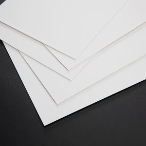 Cartulina C1S color marfil con excelente imprimibilidad para tarjetas de presentación y etiquetas - Product Image 1