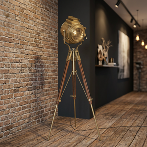Projecteur de sol classique en laiton finition nautique antique avec trépied en bois - Product Image 3
