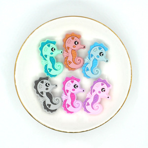 Mordedor de silicona Seahorse para bebés, juguete suave para niños de 0 a 24 meses, paquete individual unisex - Product Image 3