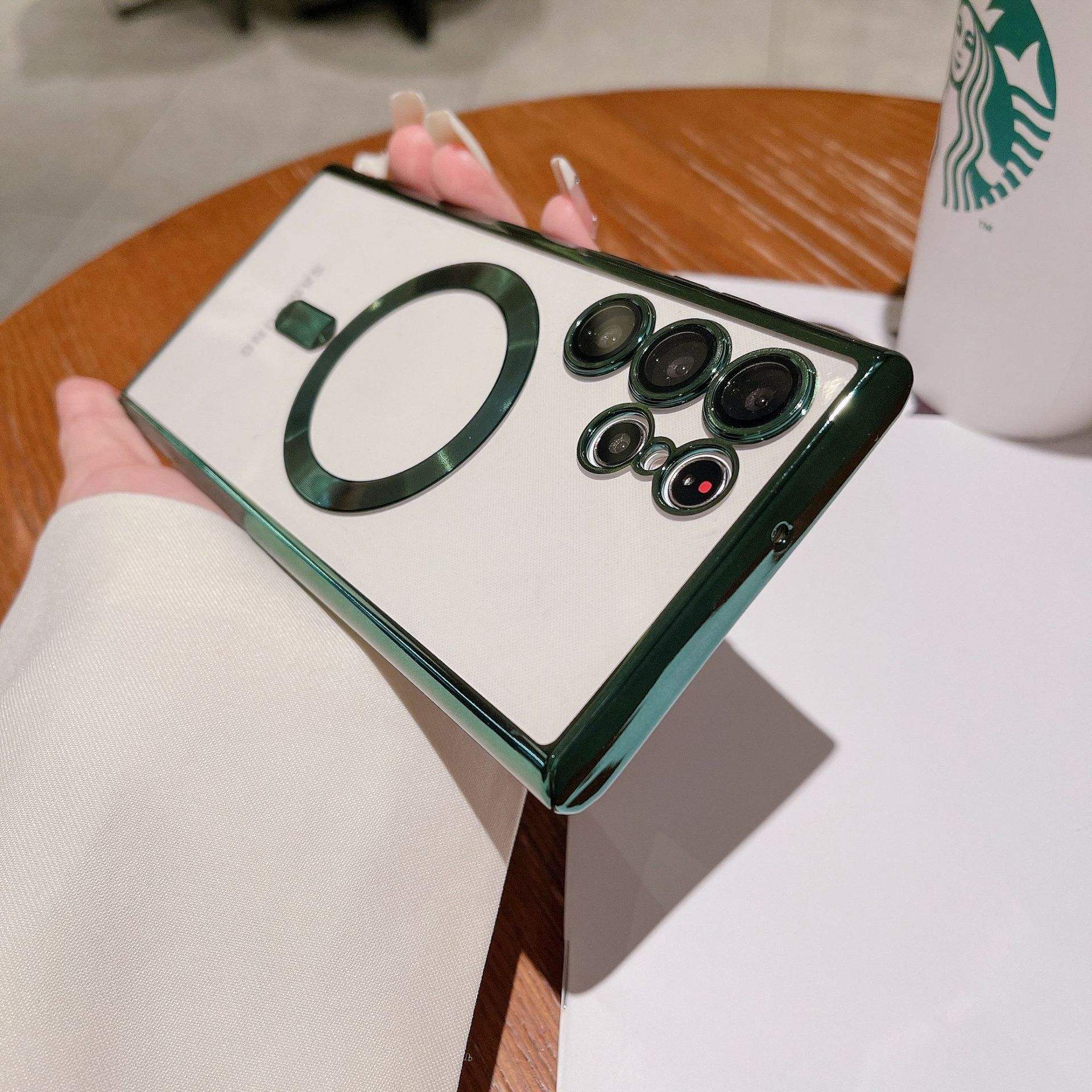 สีเขียวตกปลา