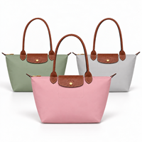 Sac à bandoulière élégant pour femme en cuir PU avec doublure en polyester, fermeture éclair et fermoir, idéal pour le quotidien, le shopping, les trajets, les rendez-vous et le bureau