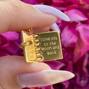 Creative in PVD Collana Pendente in Acciaio Inox Placcato Oro 18K alla moda Promette Love Promette Libro per Anniversari di Matrimoni Regali - Product Image 6