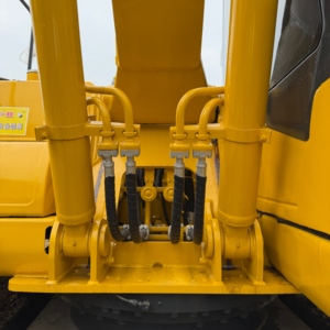 Excavatrice Komatsu PC200 d'occasion, 20 tonnes, hydraulique, sur chenilles, d'origine japonaise, matériel de construction à vendre - Product Image 4