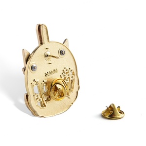 Pin de Metal Esmaltado Suave con Diseño Único de Cohete Aeroespacial, Ideal como Regalo o Souvenir - Product Image 5