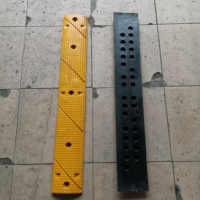 Panneau de réduction de vitesse jaune et noir 1000*100*20MM avec certification CE, protecteur de câbles