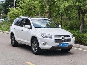 SUV Toyota RAV-4 de segunda mano, <span class=keywords><strong>Golf</strong></span> <span class=keywords><strong>GTI</strong></span> 2.0T S FWD <span class=keywords><strong>2011</strong></span>, disponible con volante a la izquierda, coches usados RAV - Product Image 3