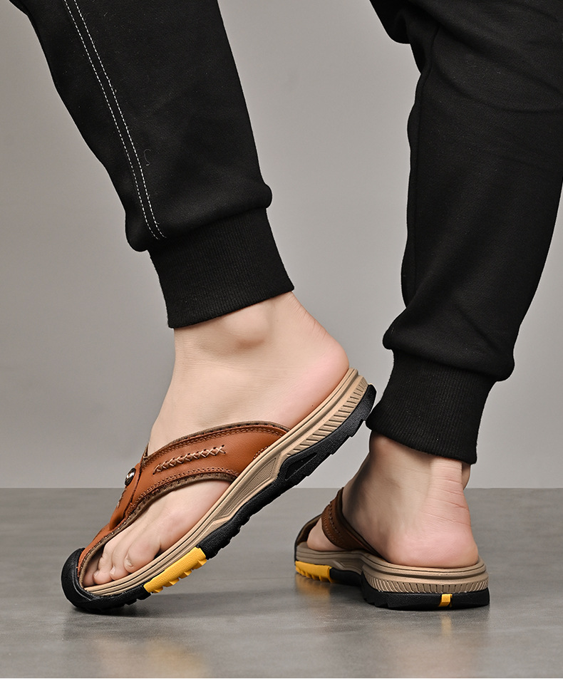 New Men Sandals and Slippers Outside Flip Flops Breathable Thick-Soled Toe Sandals