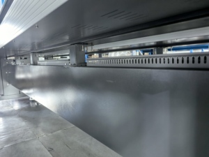 Nueva Impresora de Inyección de Tinta <span class=keywords><strong>para</strong></span> Lonas Flexibles CRYSTEK CT-3308L de 320 cm con Cabezal de Impresión Konica 512i, Tinta Solvente de Alta Resistencia - Product Image 3