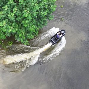 Kart Aquático Elétrico KUPAO 60km/h para Adultos, Jet Board de 15KW, Barco de Karting de Alta Qualidade, Personalizado conforme Necessário - Product Image 3