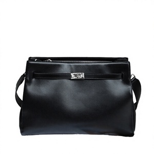 Bolso Tote Francés de Cuero PU Tejido de Color Sólido, Bolso de Hombro Casual con Cierre, Estilo Bohemio Vintage para Playa y Viajes, para Todas las Temporadas - Product Image 2
