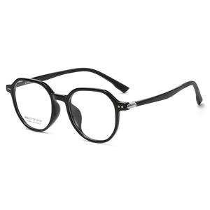 E.Beauty Gafas ópticas con montura cuadrada para mujer, lentes UV400 Ac, puente medio, montura negra, Gtp At68621 - Product Image 3