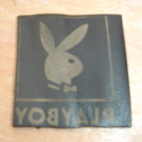Machine de gravure et de découpe au laser CO2 pour la gravure de l'acrylique, du caoutchouc, du bois, du métal, du plastique, du MDF, du cuir, du tissu avec système Ruida et tube Reci