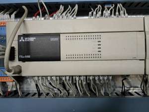 Nueva condición 1 litro 5 <span class=keywords><strong>litros</strong></span> HDPE máquina de moldeo por soplado fabrica extrusión soplado PP botellas de plástico Jerrycans artículos - Product Image 4