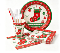 Ensemble de vaisselle jetable sur le thème de Noël tout-en-un : assiettes, gobelets, serviettes