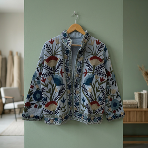 Chaqueta de Algodón con Bordado Floral, Cuello Alto, Manga Larga, Estilo Prairie Chic, Hecha a Mano, con Puntada Abierta, Ecológica, Venta al Por Mayor para Mujer - Product Image 1