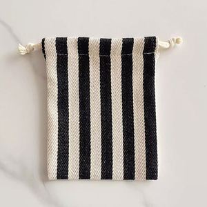 Wholesale Canvas Printed Striped Pattern Dust Bag Fashionable Portable Herringbone Fabric Storage <b>Pouch</b> with <b>Drawstring</b> - Product Image 1