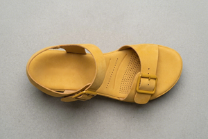 Sandales compensées jaunes <span class=keywords><strong>moutarde</strong></span> personnalisées pour femmes, sandales d'été, sandales de plage pour le marché américain et européen - Product Image 4