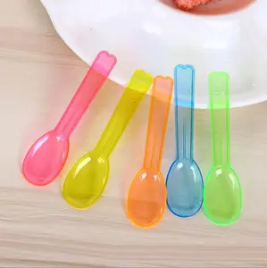 8Cm Ronde Vierkante Kleine Kleurrijke Wegwerp Transparante Plastic Lepel Voor Ijs Pudding Dessert Keuken