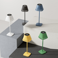 Heiß verkaufte neue Modell Touch Tisch lampe Wiederauf ladbare Leuchte Home Decoration Beleuchtung Led Tisch lampen Touch Nachttisch lampe