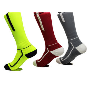 Calcetines Deportivos RIHO con Logotipo Personalizado, Ecológicos, Transpirables, de Algodón, para Hombre, de Invierno, para Fútbol, con Agarre, Antibacterianos, de Secado Rápido - Product Image 1