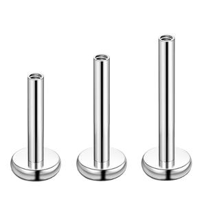 Orecchini Unisex Trendy in Titanio Placcato <span class=keywords><strong>Argento</strong></span> <span class=keywords><strong>per</strong></span> <span class=keywords><strong>Piercing</strong></span> alla Cartilagine e al <span class=keywords><strong>Trago</strong></span> con Filettatura Interna - Product Image 2