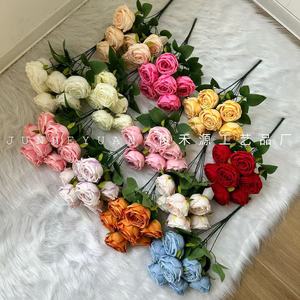Bouquet de roses artificielles Junheyuan à 7 têtes, branche unique, pour décoration de mariage et de la maison, arrangement floral - Product Image 1