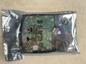 Disque dur interne SATA violet de 3,5 pouces, 1 To, 2 To, 3 To, 4 To, 6 To, 5400 tr/min, 256 Mo de cache - Product Image 5
