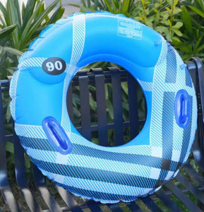 Anillo de natación extra grande y grueso para adultos con puerta de aire doble y manija, flotador de piscina portátil, salvavidas inflable circular - Product Image 1
