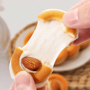 Petits sachets <span class=keywords><strong>de</strong></span> biscuits danois royal fourrés au yaourt, à la crème et au chocolat, combinaison <span class=keywords><strong>de</strong></span> snacks sucrés et croustillants - Product Image 3