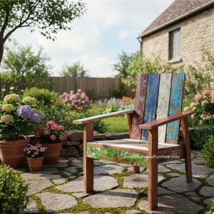 Chaise de bateau en bois recyclé, couleur originale, avec dossier et accoudoirs, idéale pour le jardin, la terrasse et une utilisation intérieure ou extérieure. - Product Image 1
